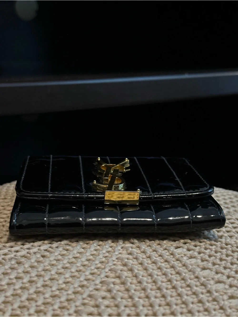 Authentic Saint Laurent Black Patent Vicky
Quilted Logo Wallet - Picture 6 of 12